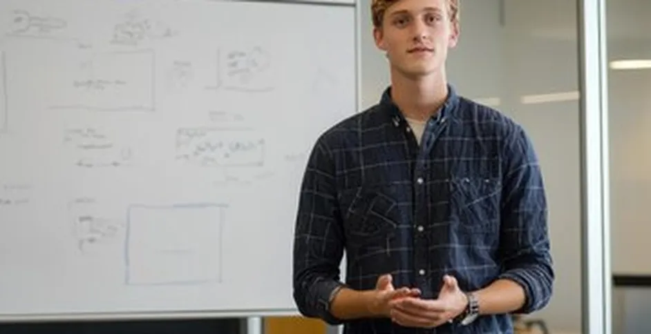 young entrepreneur presentation pitch